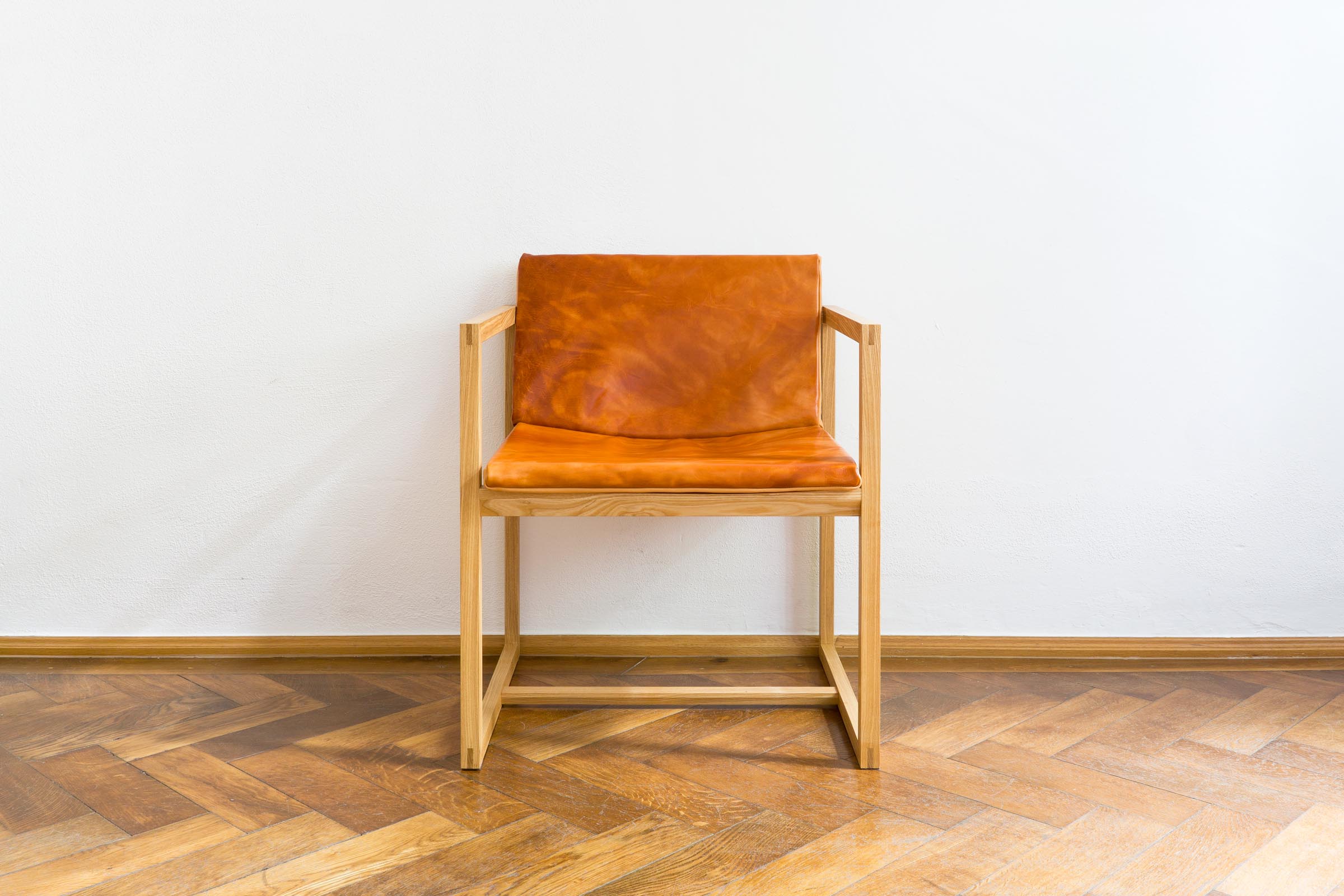 Stuhl aus Massivholz Esche handgefertigt als Einzelmöbelstück von The Trees of Life in Perg in Oberösterreich
