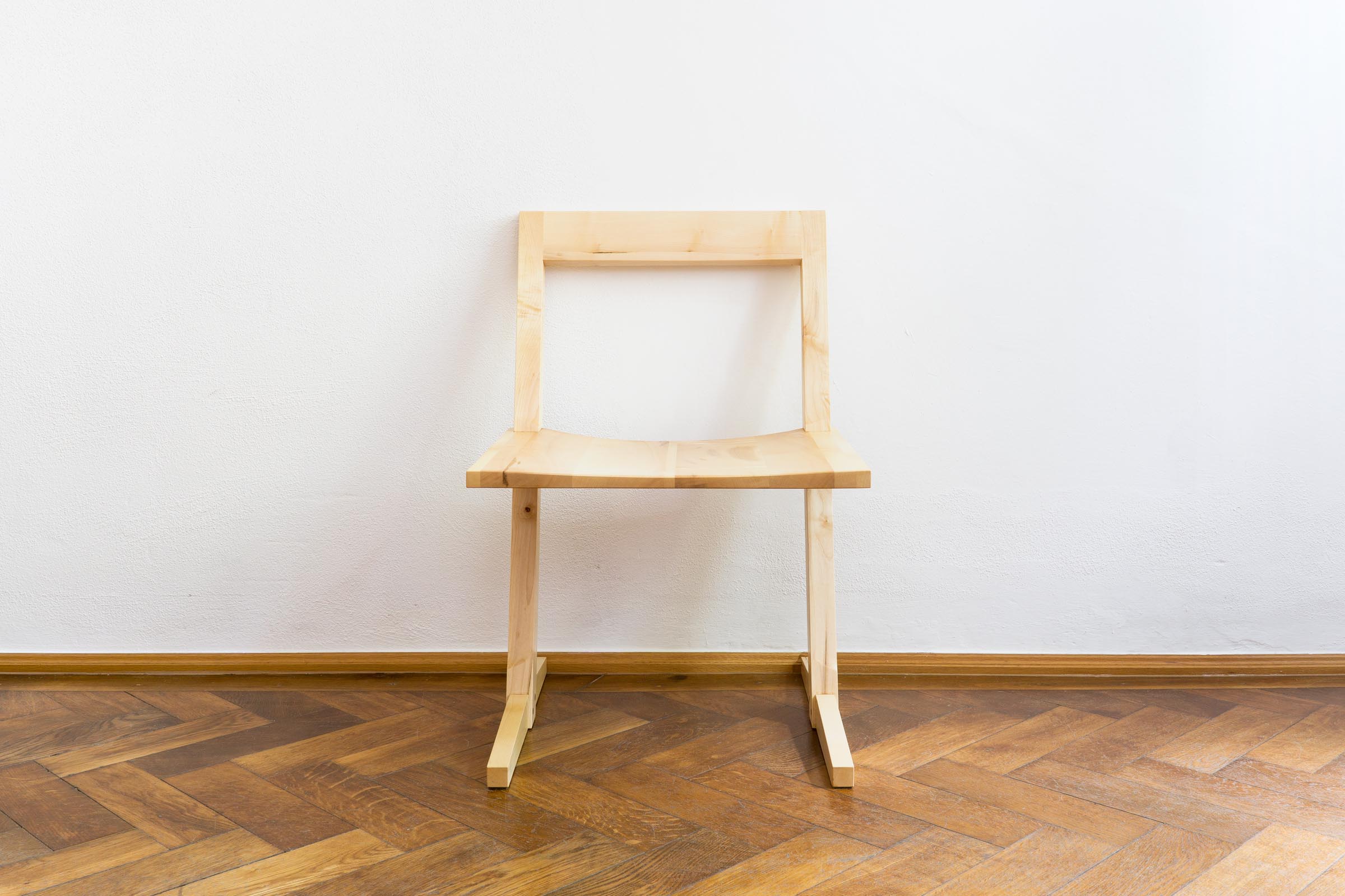 Stuhl aus Massivholz Ahorn handgefertigt als Einzelmöbelstück von The Trees of Life in Perg in Oberösterreich